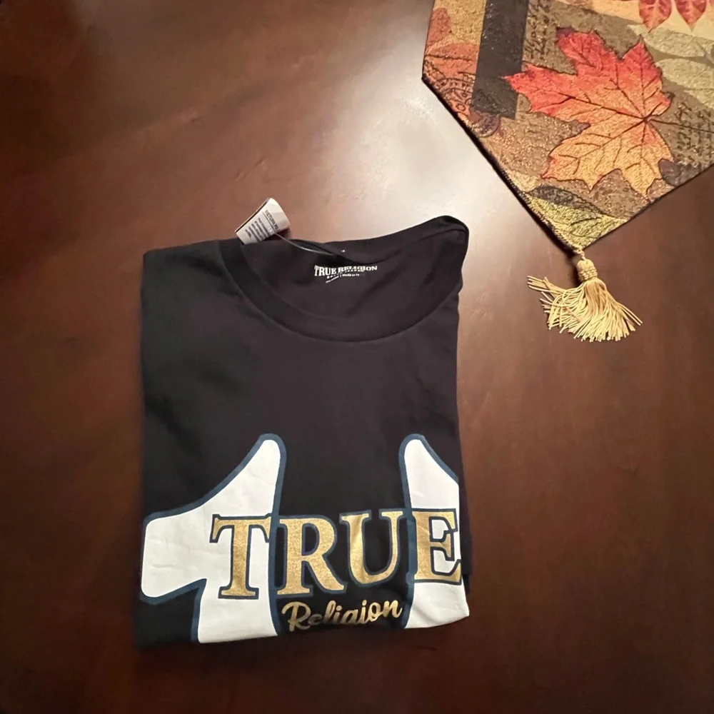 True Religion tee NWT